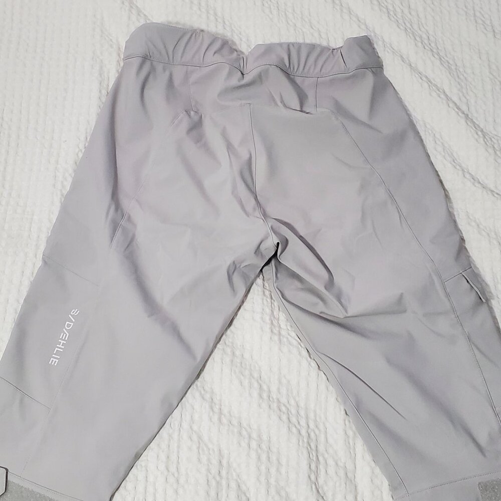 Daehlie shorts